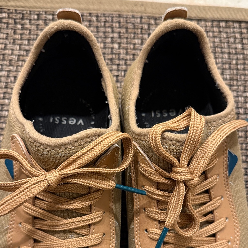 Vessi Weekend Classic Women’s Waterproof Sneakers (size 6) - Picture 8 of 8